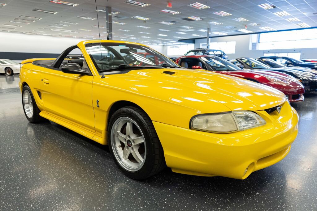 Used 1998 Ford Mustang Cobra RWD image 4