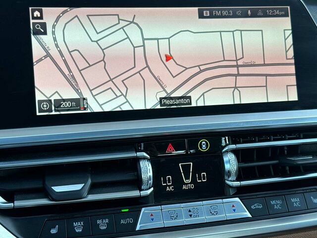 Used 2021 BMW 330i xDrive Sedan w/ M Sport Package AWD/4WD image 21