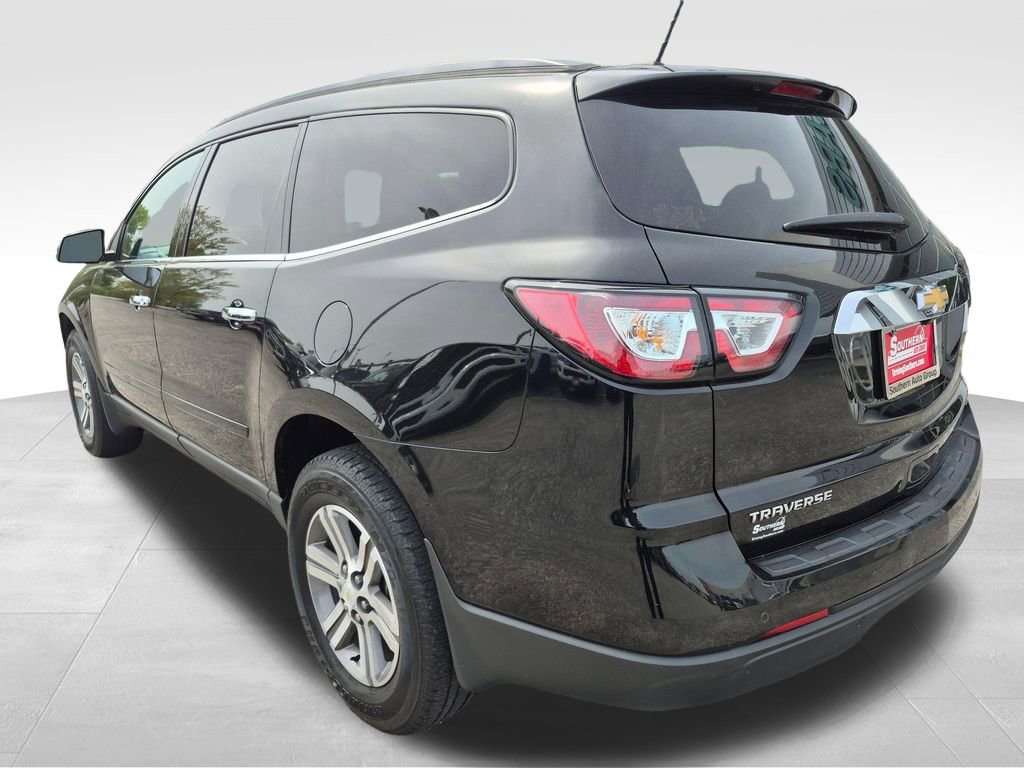 Used 2017 Chevrolet Traverse LT image 4