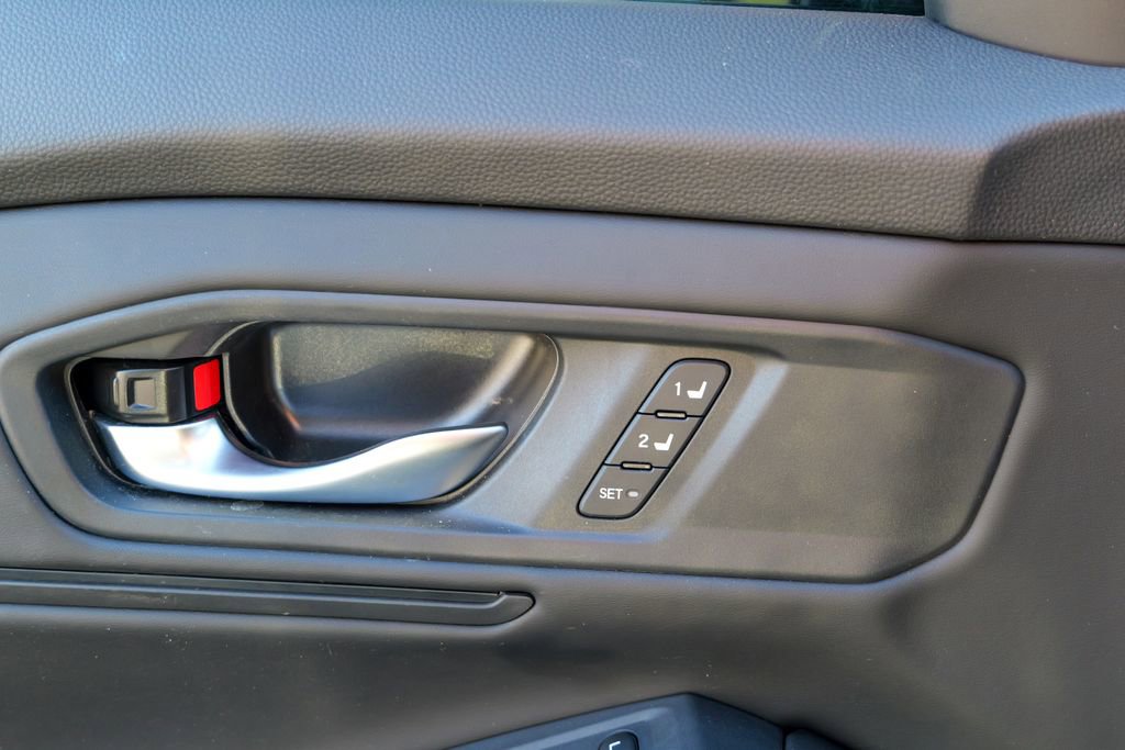 Used 2023 Honda Accord Sport image 17