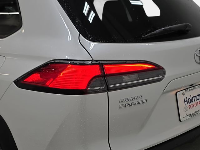 Certified 2023 Toyota Corolla Cross XLE w/ Convenience Package image 31