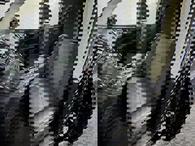 Certified 2020 Nissan Pathfinder SV image 16