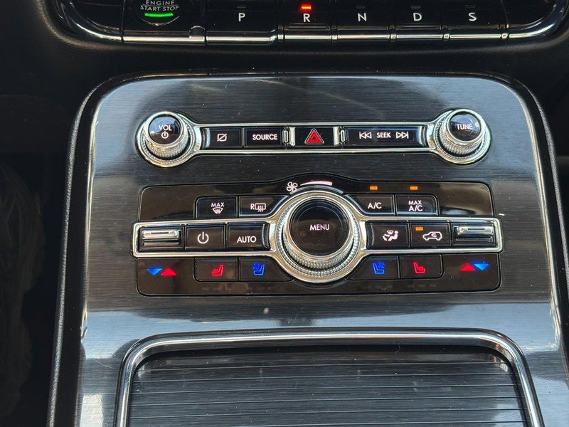 Certified 2022 Lincoln Nautilus Reserve w/ Luxury Package AWD/4WD image 23