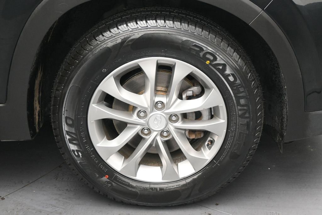 Used 2019 Hyundai Santa Fe SE AWD/4WD image 34