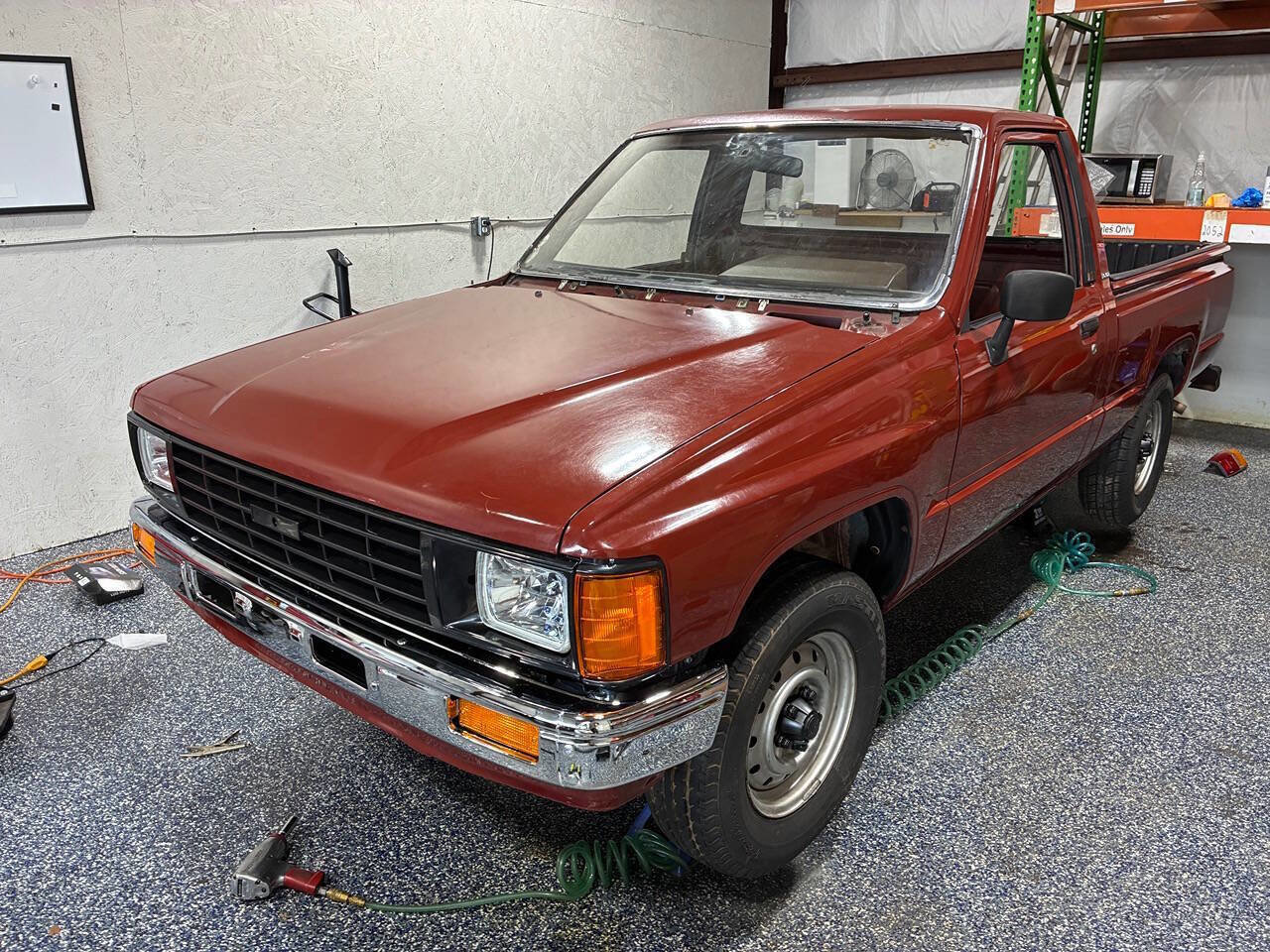 Used 1986 Toyota Pickup 2WD Regular Cab