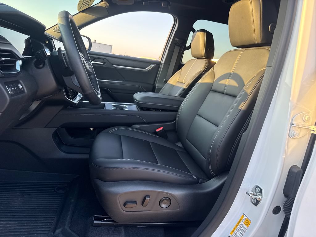 New 2026 GMC Acadia Elevation w/ Elevation Premium Package FWD image 15