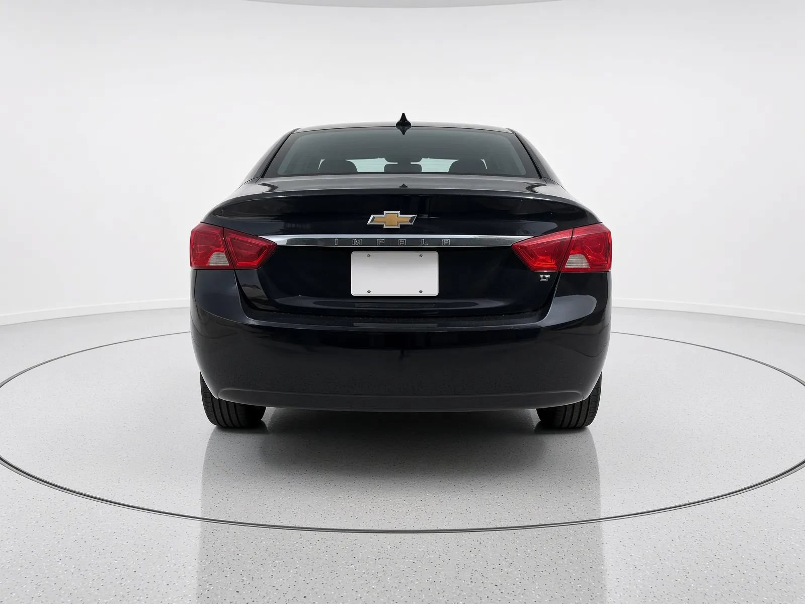 Used 2019 Chevrolet Impala LT FWD image 3
