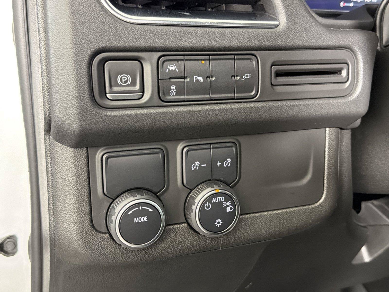 Used 2022 Chevrolet Tahoe RST RWD image 33
