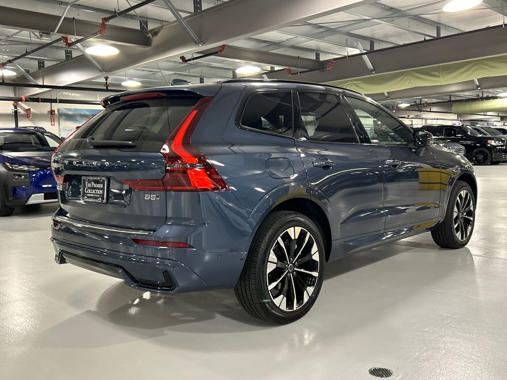 Used 2026 Volvo XC60 B5 Plus w/ Protection Package Premier AWD/4WD image 2