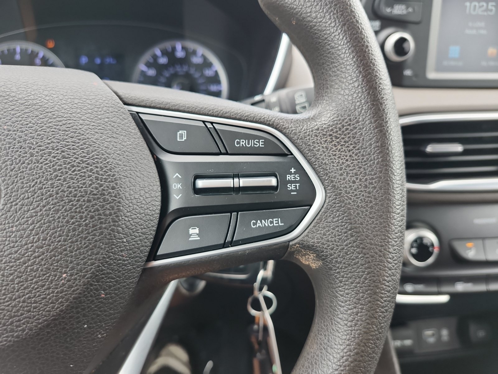 Used 2020 Hyundai Santa Fe SE AWD/4WD image 23