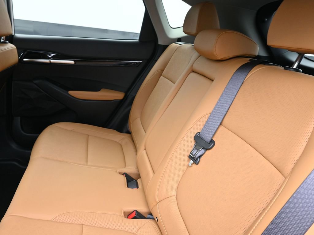 Used 2024 Kia Seltos EX image 25