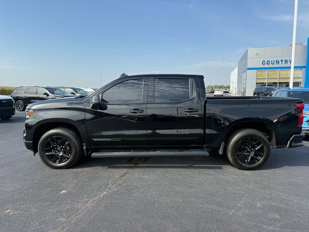 Used 2024 Chevrolet Silverado 1500 High Country w/ Midnight Edition image 2