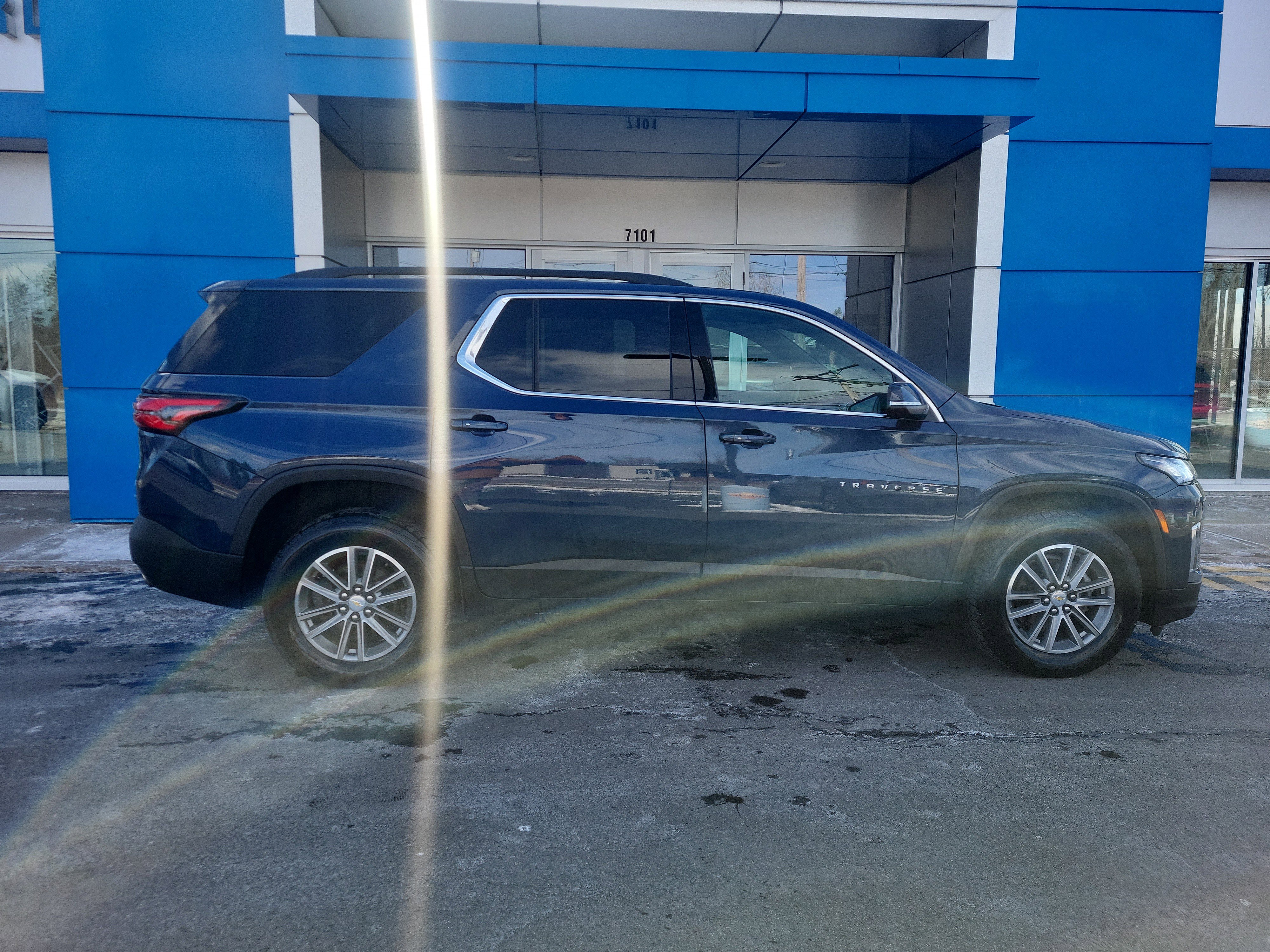 Certified 2022 Chevrolet Traverse LT image 16