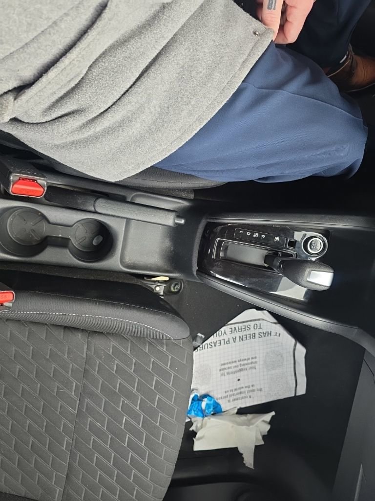 Used 2022 Nissan Kicks S image 24