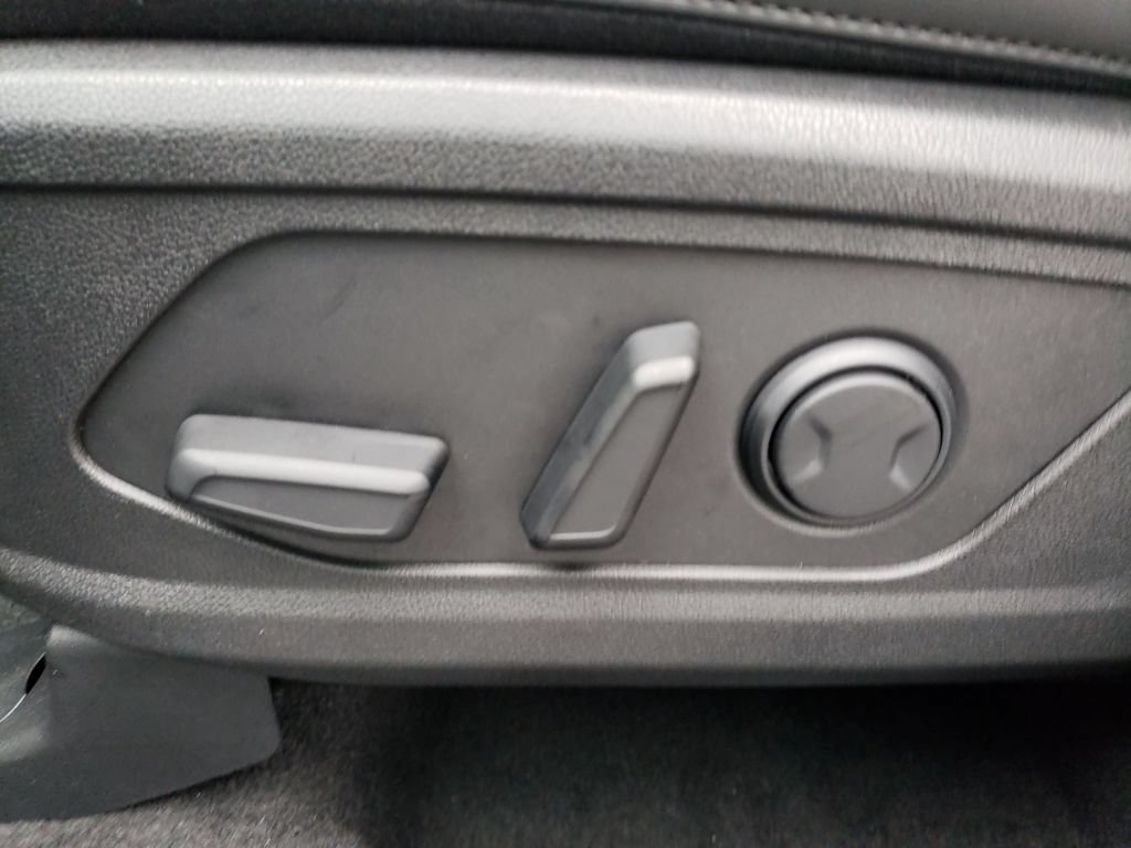 New 2026 Kia Sorento S w/ S Panoramic Sunroof Package FWD image 15