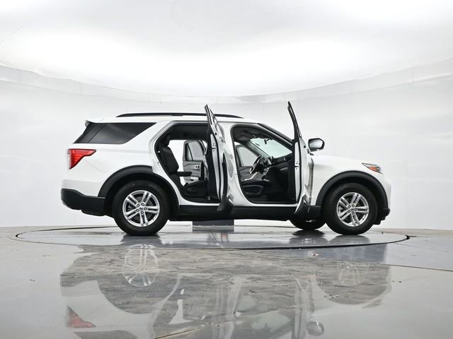 Certified 2020 Ford Explorer XLT w/ Equipment Group 202A image 53