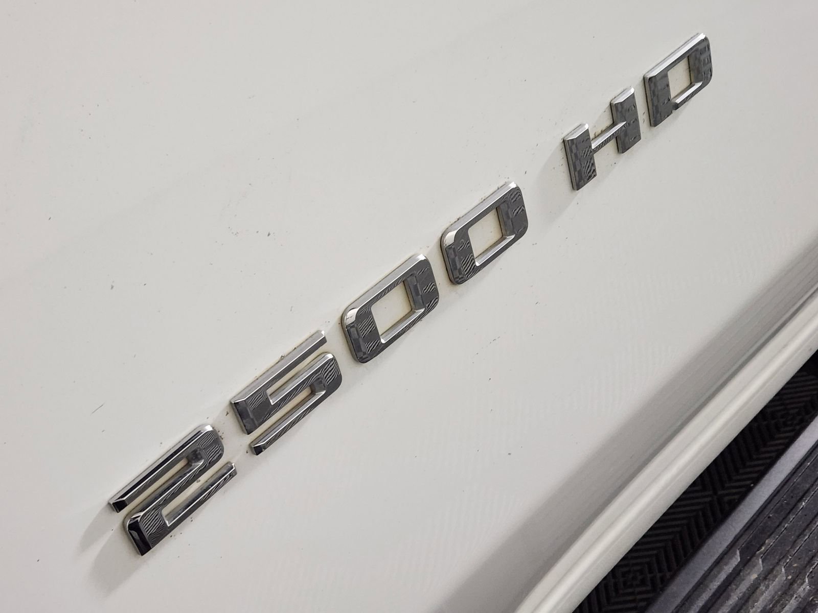 Used 2022 Chevrolet Silverado 2500 Custom w/ Custom Value Package image 12