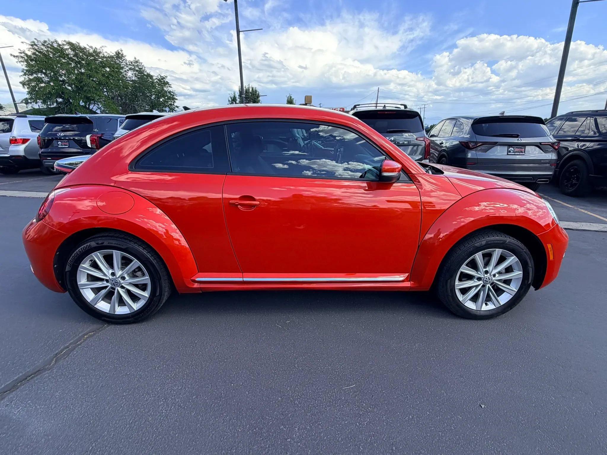 Used 2018 Volkswagen Beetle 2.0T S FWD image 3