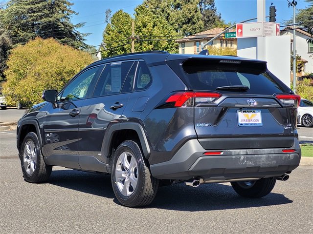 Used 2025 Toyota RAV4 XLE image 8
