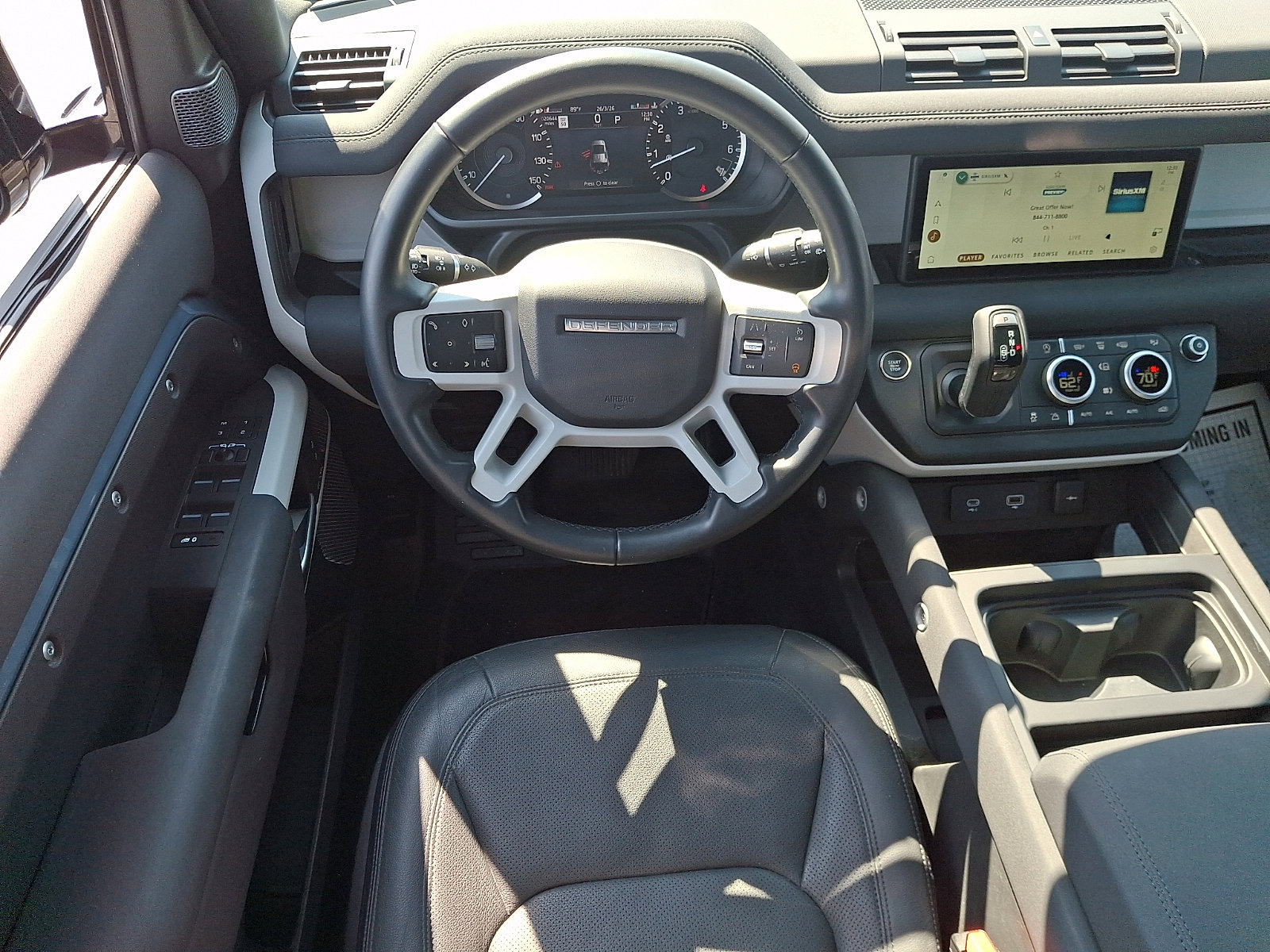 Used 2023 Land Rover Defender 110 SE image 11