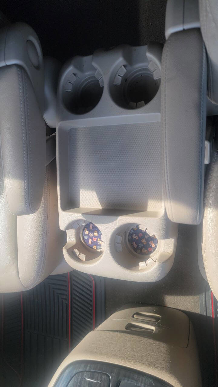 Used 2012 Kia Sedona EX w/ Luxury Pkg image 14