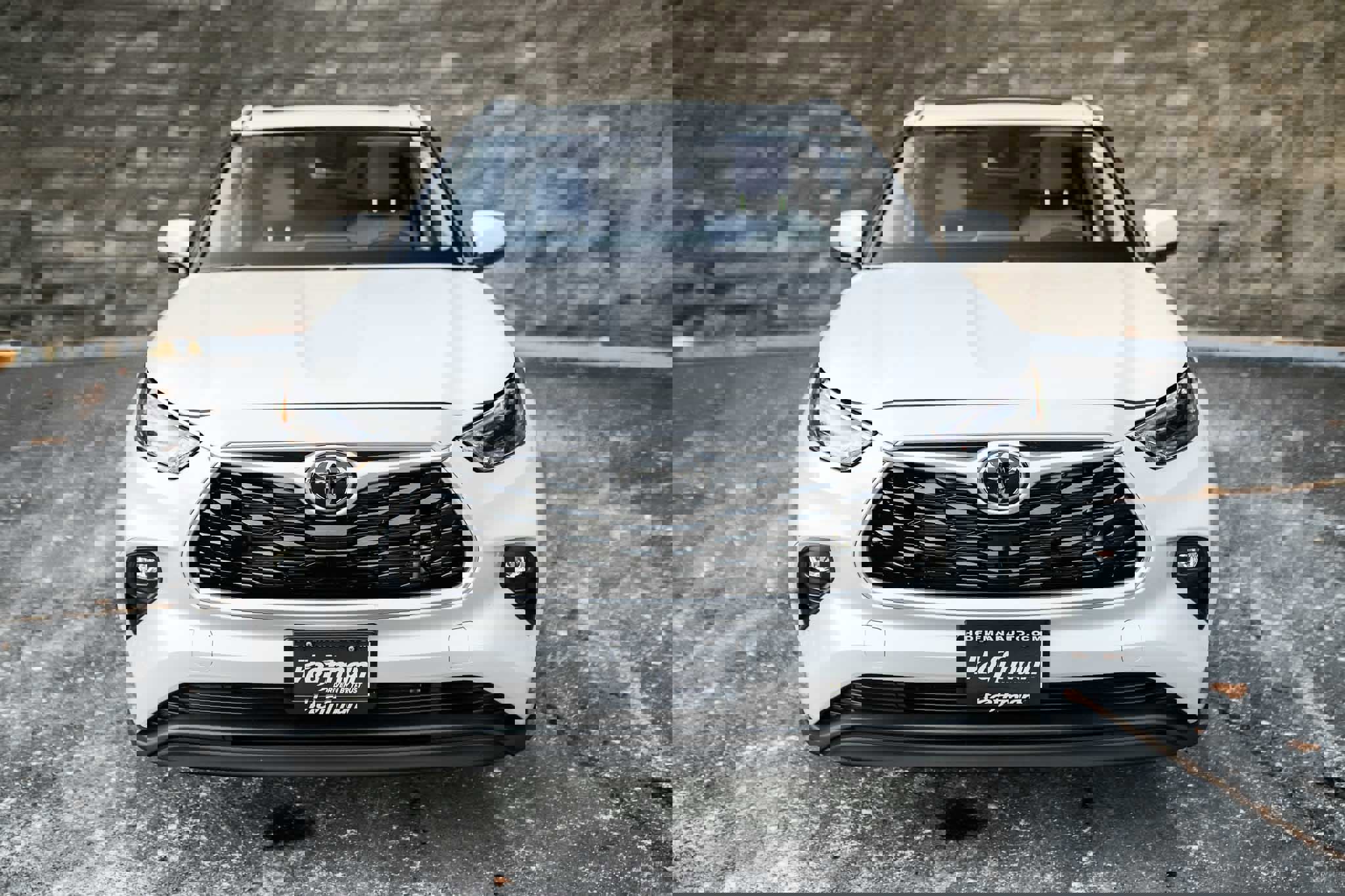 Certified 2023 Toyota Highlander XLE image 4