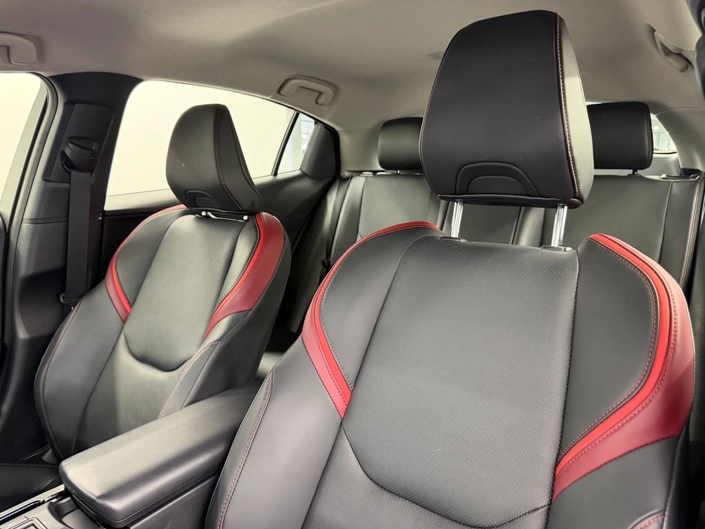 Used 2025 Toyota Prius Plug-In Hybrid FWD image 24