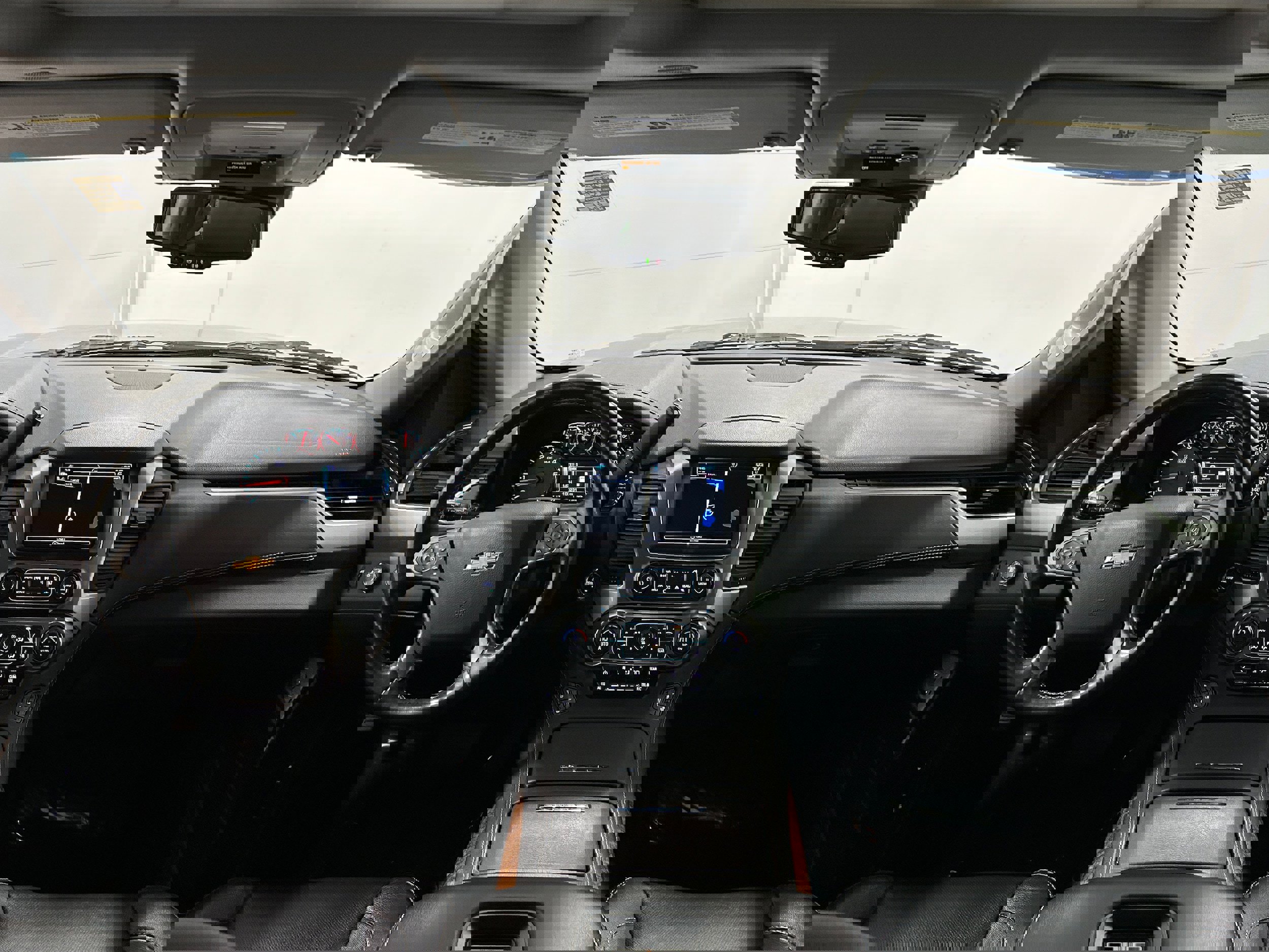 Used 2020 Chevrolet Suburban Premier image 14