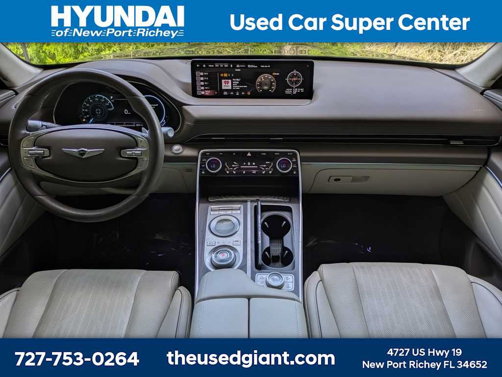 Used 2022 Genesis GV80 2.5T w/ Prestige Package 04 AWD/4WD image 18