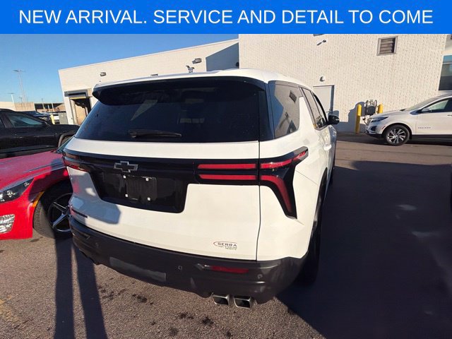 Certified 2024 Chevrolet Traverse LS w/ Midnight/Sport Edition FWD image 7