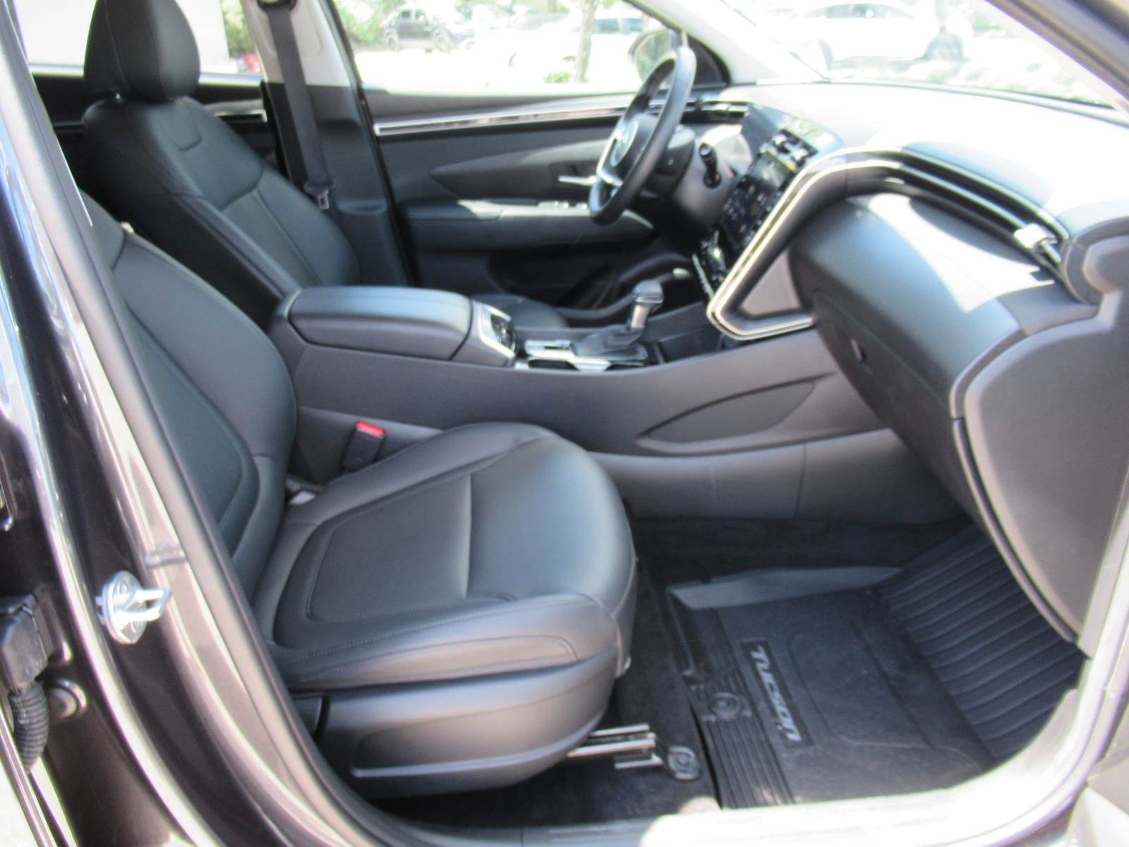 Used 2023 Hyundai Tucson SEL w/ Convenience Package AWD/4WD image 9