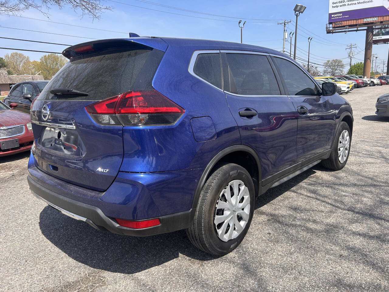 Used 2019 Nissan Rogue S AWD/4WD image 4