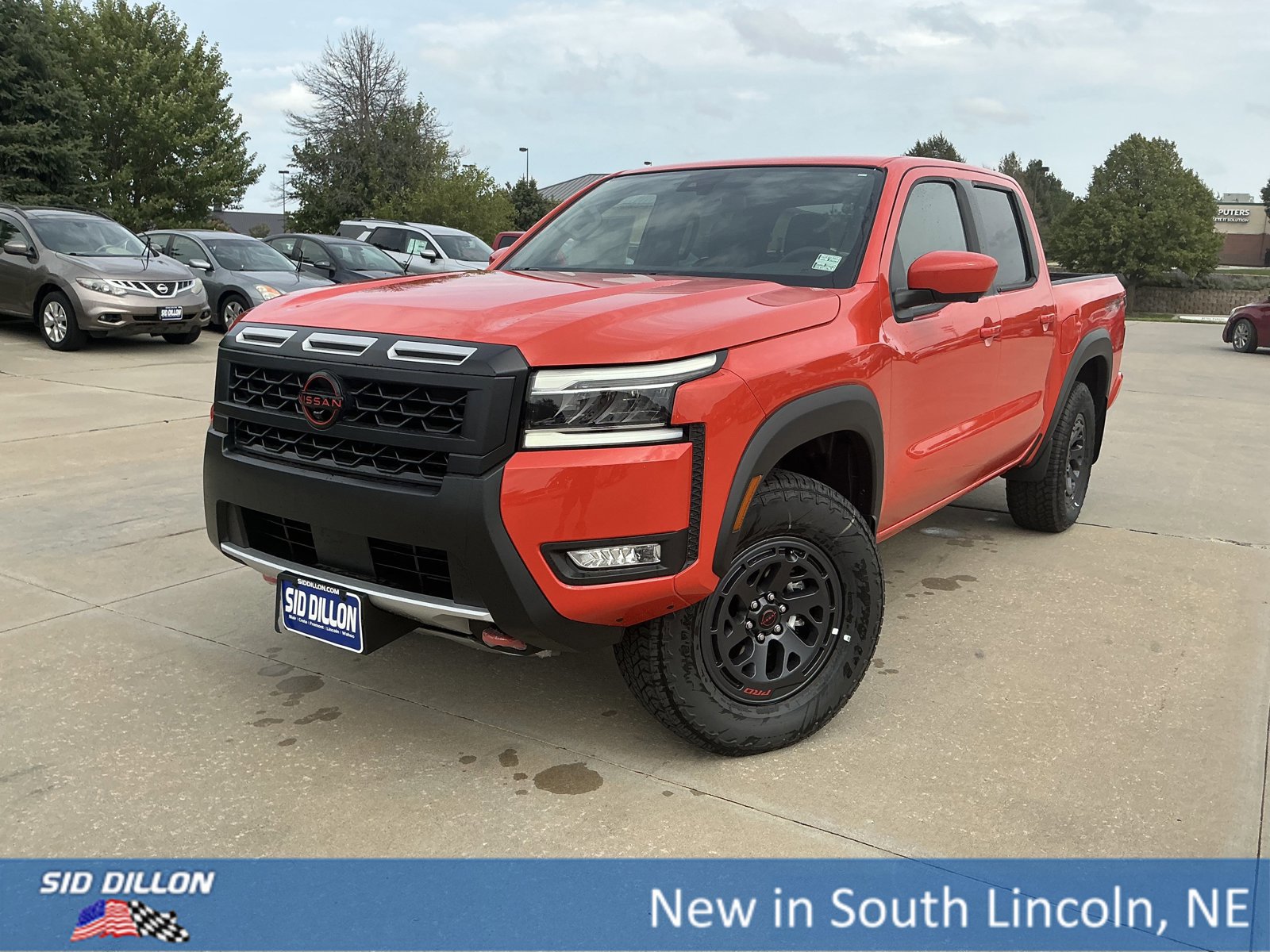 New 2025 Nissan Frontier PRO-4X w/ Pro Convenience Package
