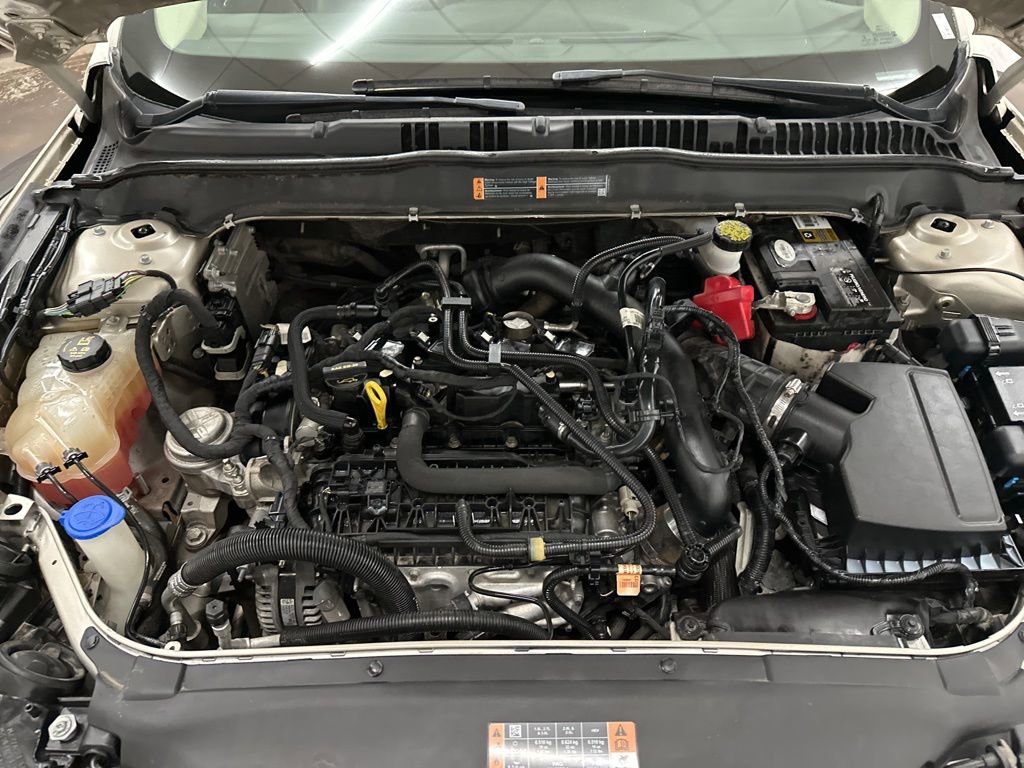 Used 2018 Ford Fusion SE w/ Equipment Group 201A image 29