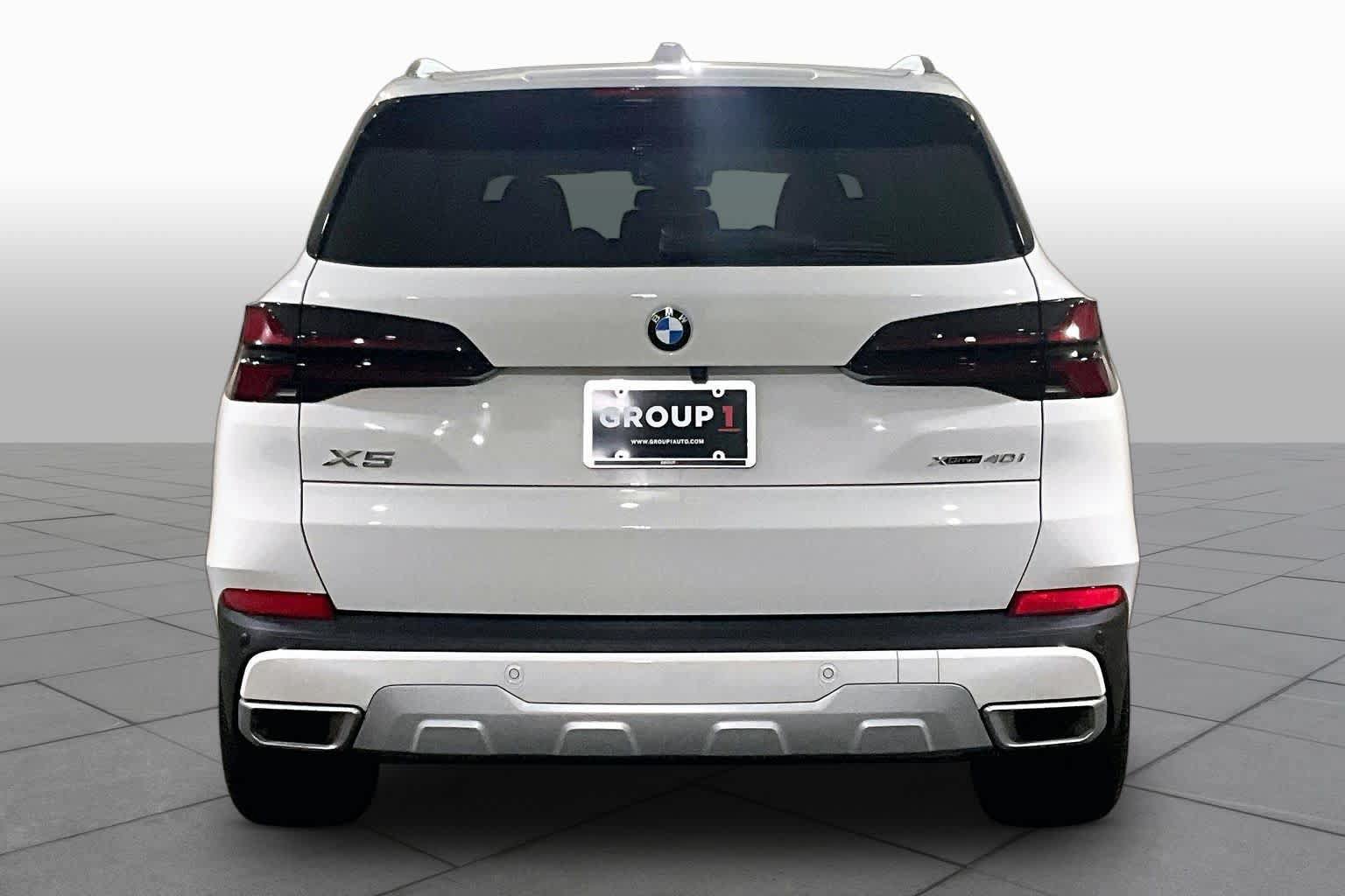 Used 2024 BMW X5 xDrive40i AWD/4WD image 4
