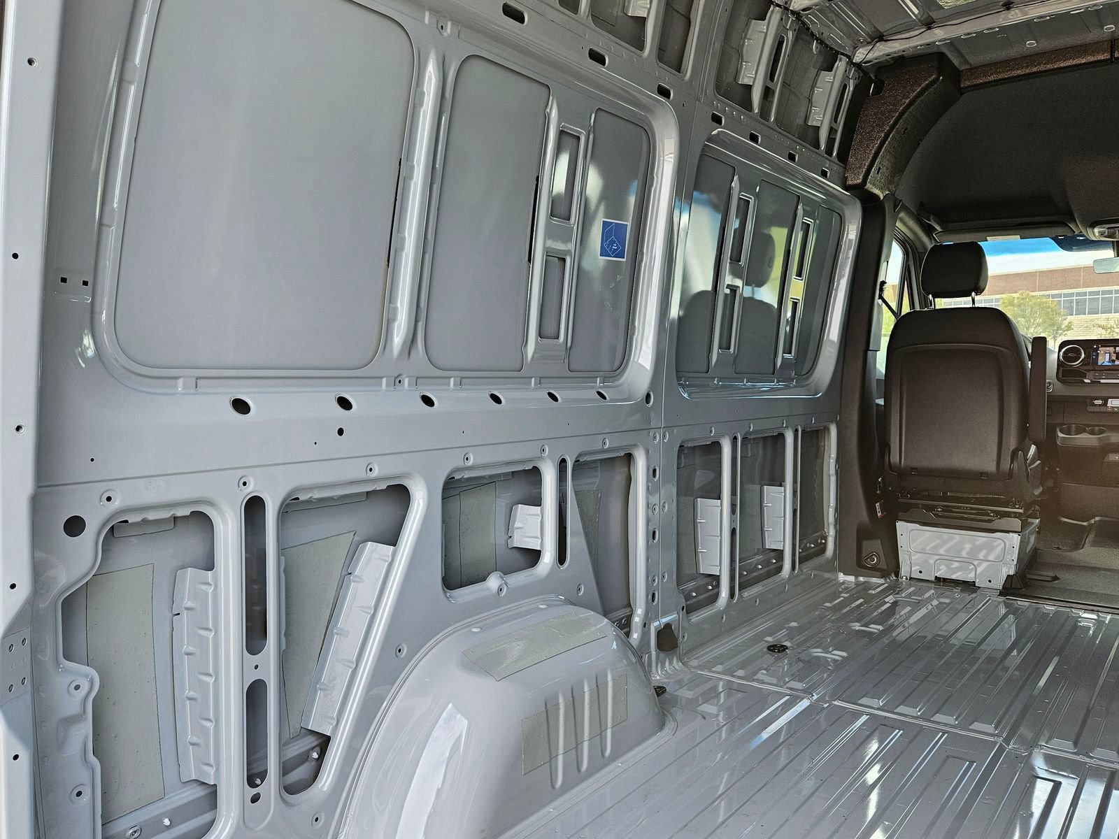 New 2025 Mercedes-Benz Sprinter 2500 image 27