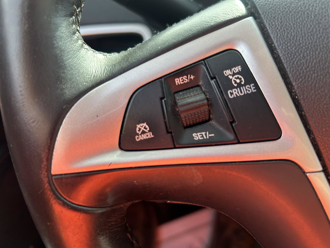 Used 2015 Chevrolet Equinox LT AWD/4WD image 18
