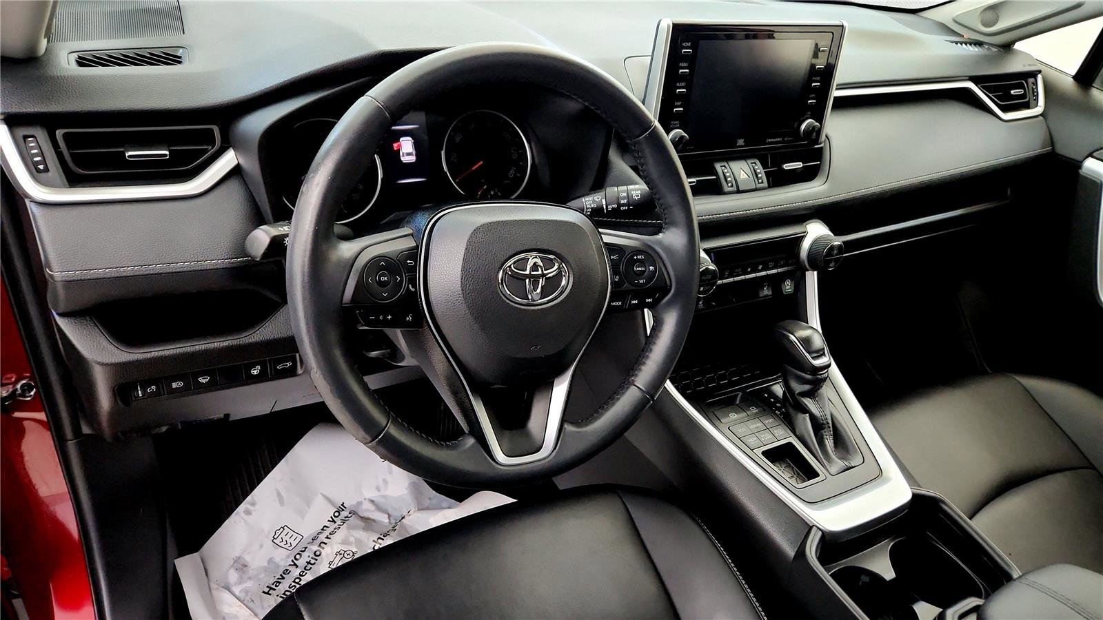 Used 2020 Toyota RAV4 XLE Premium image 24