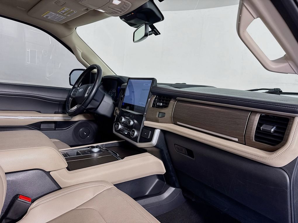 Used 2024 Ford Expedition Max Limited image 28