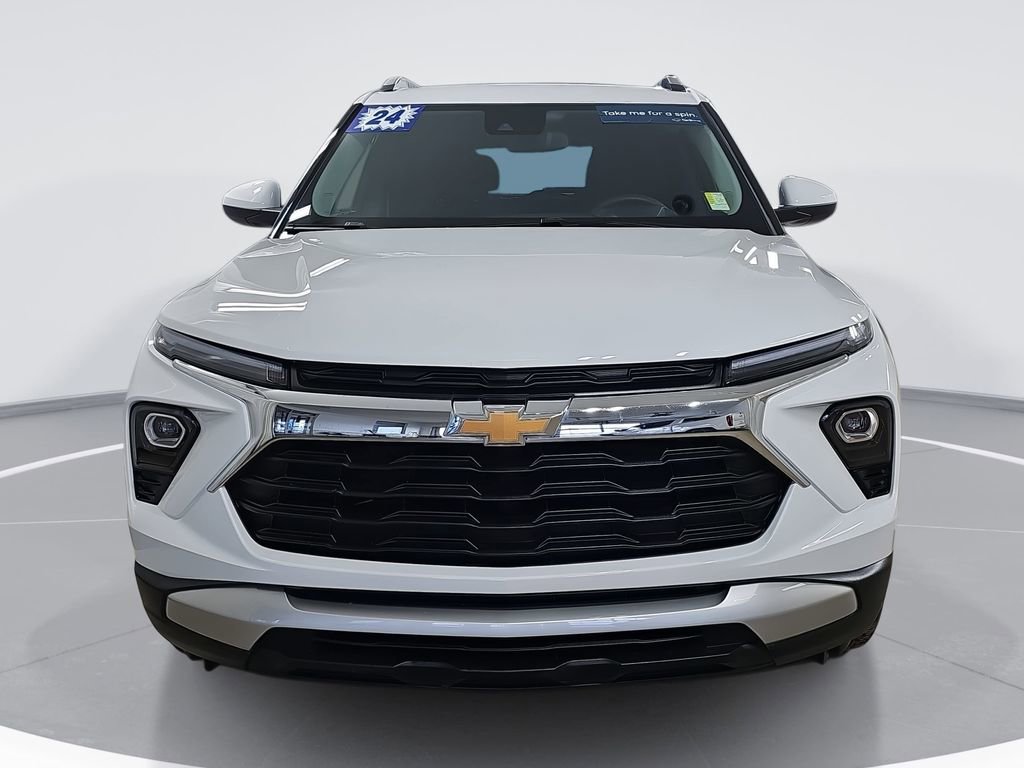 Certified 2024 Chevrolet TrailBlazer LT w/ Driver Confidence Package image 10