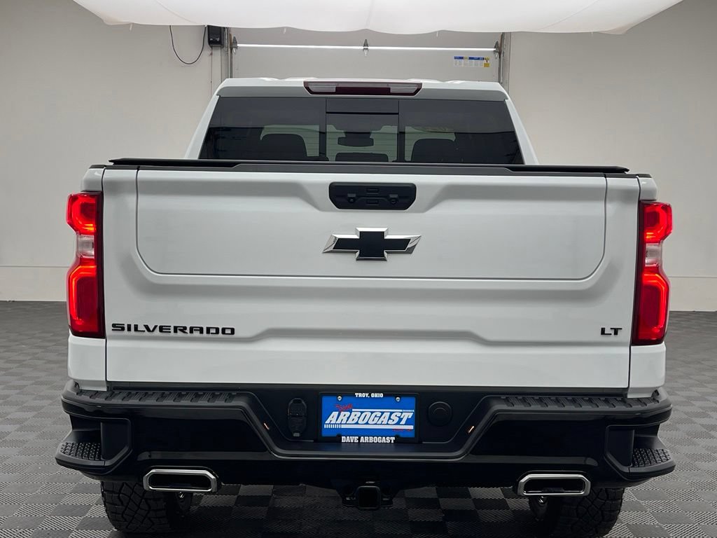 Used 2024 Chevrolet Silverado 1500 LT Trail Boss w/ Convenience Package II AWD/4WD image 8