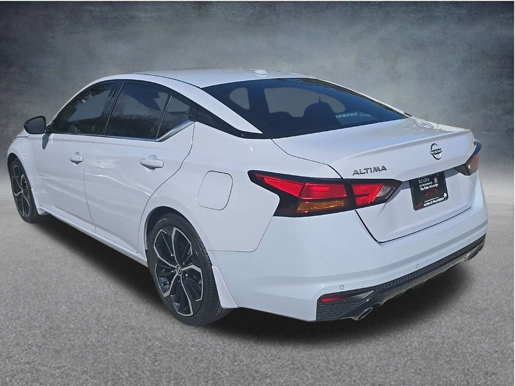 Used 2024 Nissan Altima 2.5 SR w/ SR Premium Package image 7