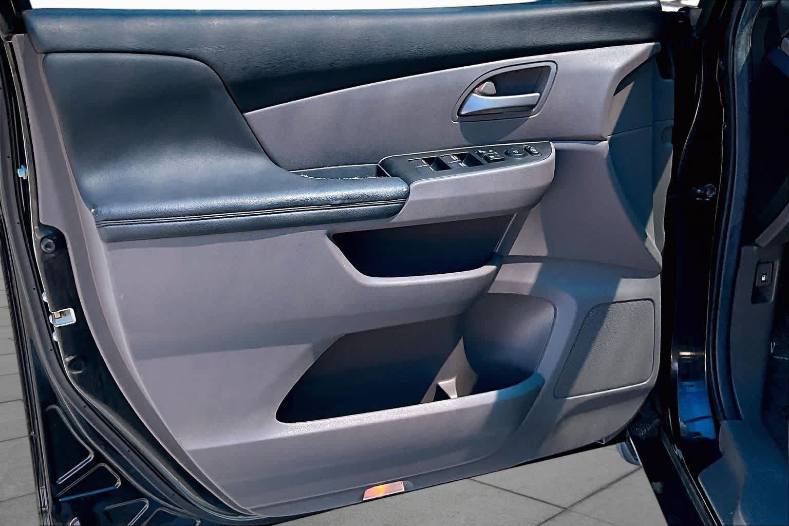 Used 2013 Honda Odyssey EX-L image 21
