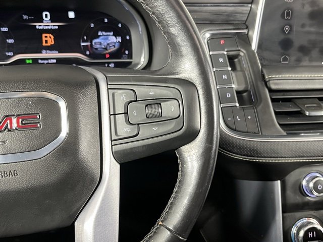 Used 2022 GMC Yukon SLT w/ SLT Luxury Package image 16