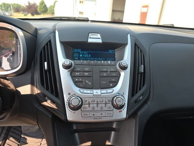 Used 2015 Chevrolet Equinox LS FWD image 16