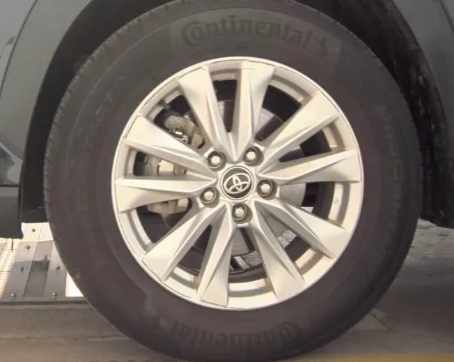 Used 2022 Toyota Corolla Cross LE FWD image 11