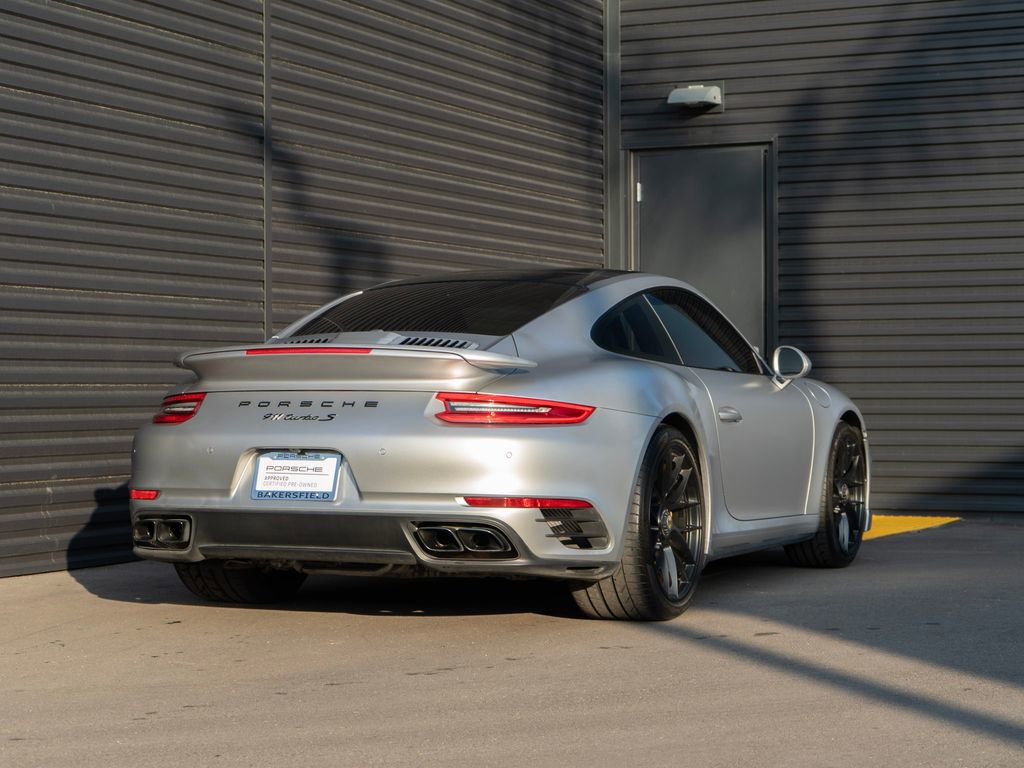 Used 2017 Porsche 911 Turbo S image 9