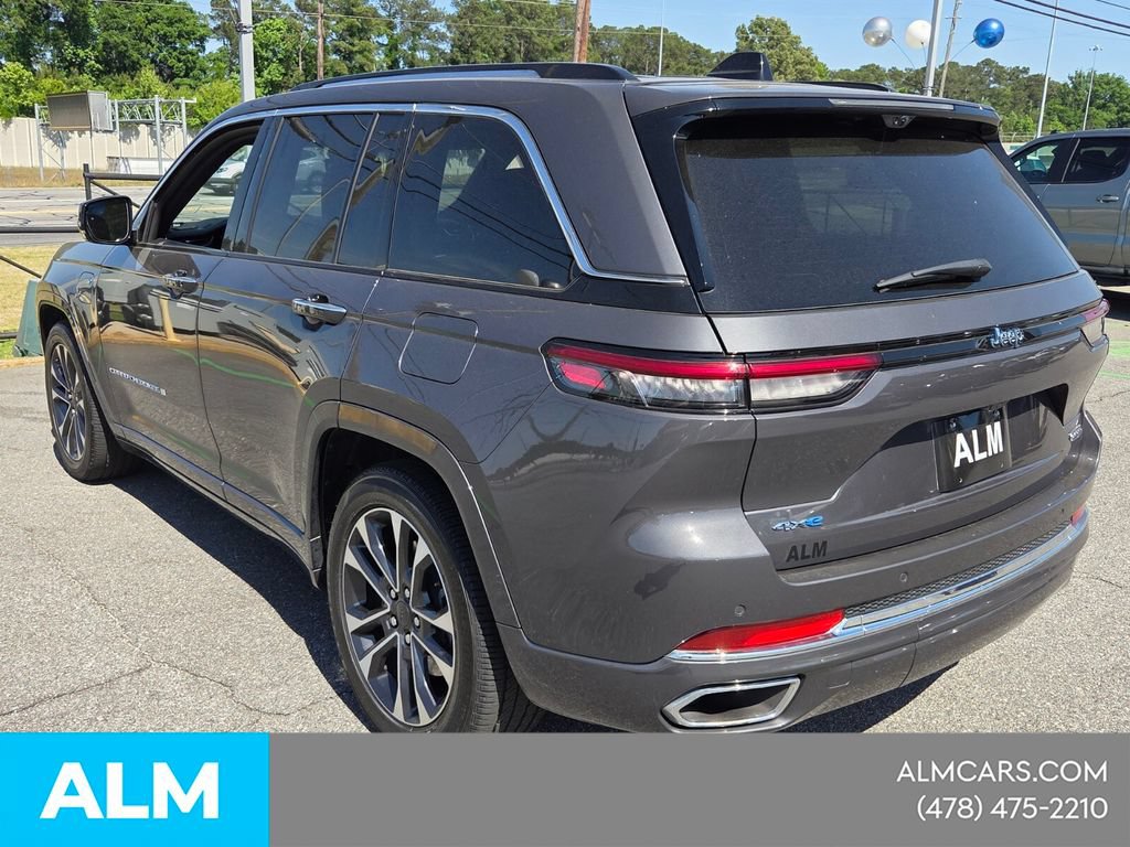 Used 2023 Jeep Grand Cherokee Overland w/ Luxury Tech Group IV AWD/4WD image 13
