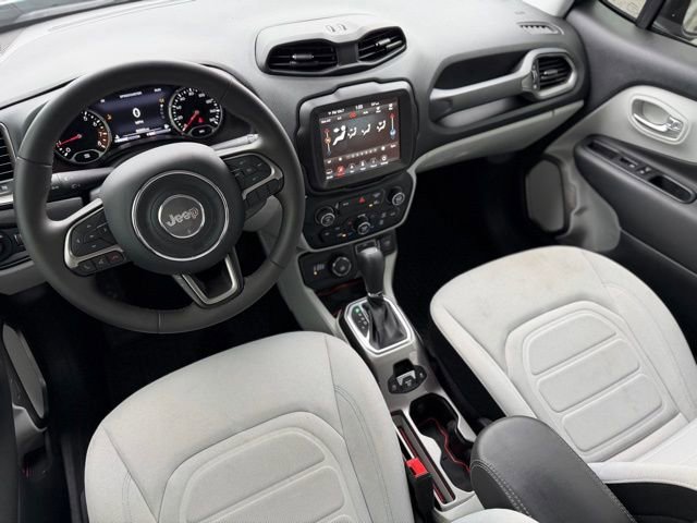 Used 2022 Jeep Renegade Latitude image 29