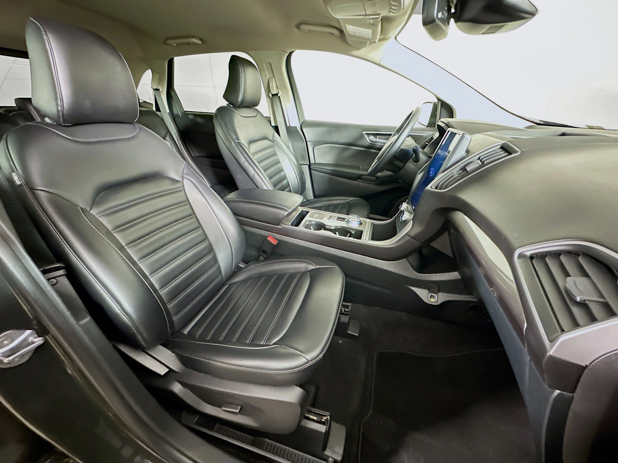 Used 2024 Ford Edge SEL image 29